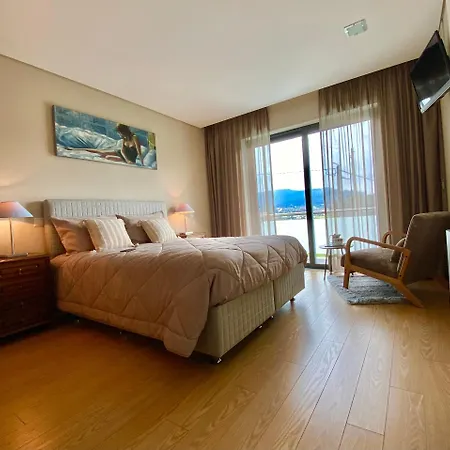 Casa D'avo Dete, Ferias No Coracao Do Minho Holiday home Gamil e Midoes